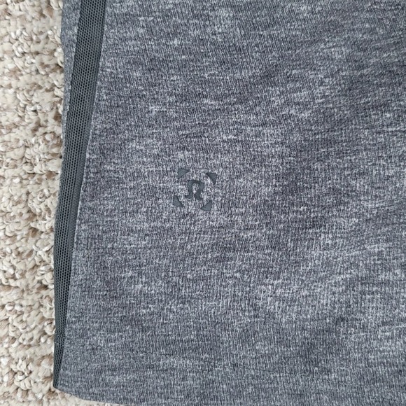 Lululemon Pace Breaker Out Of Mind Liner Lined Men's Gray Shorts Size M Workout - Picture 7 of 9